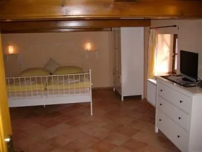 Guest house U Mrazku 3*